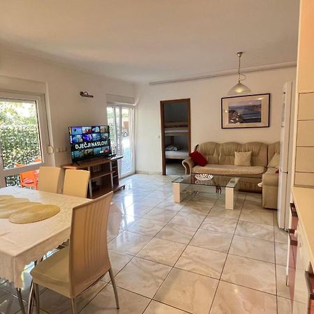 Apartments Neven Omiš Εξωτερικό φωτογραφία