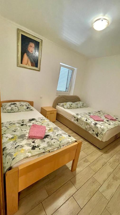 Apartments Neven Omiš Εξωτερικό φωτογραφία