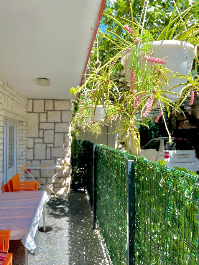 Apartments Neven Omiš Εξωτερικό φωτογραφία