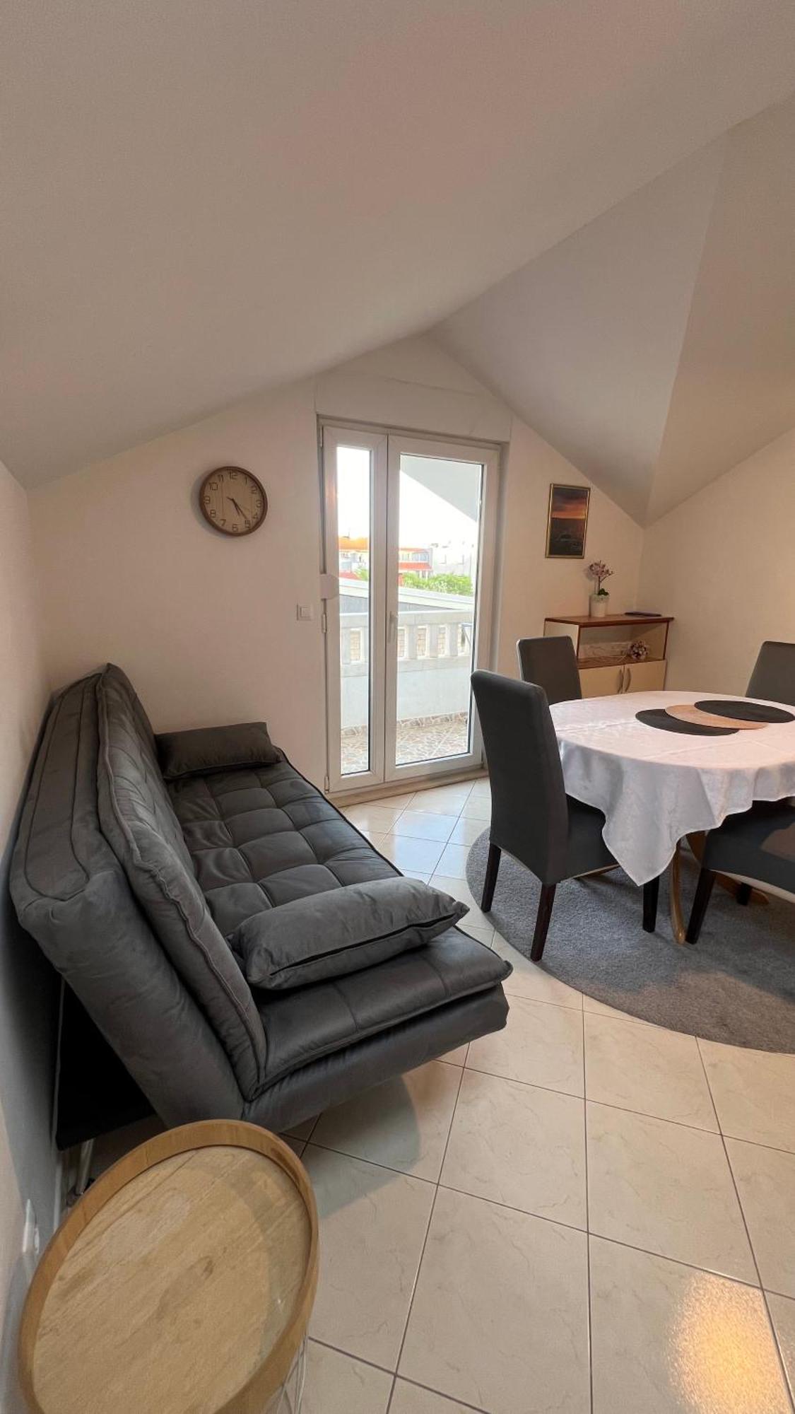 Apartments Neven Omiš Εξωτερικό φωτογραφία