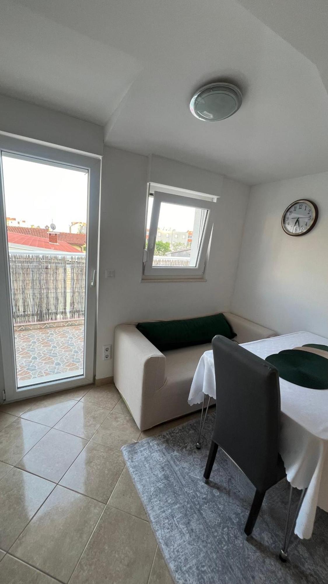 Apartments Neven Omiš Εξωτερικό φωτογραφία