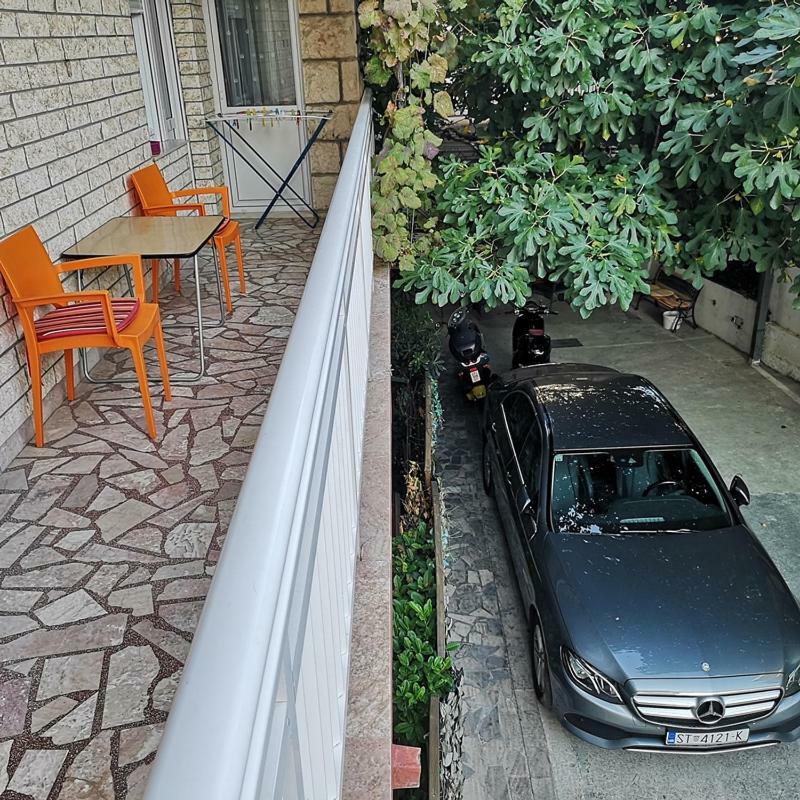 Apartments Neven Omiš Εξωτερικό φωτογραφία