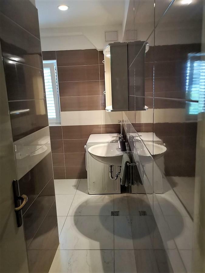 Apartments Neven Omiš Εξωτερικό φωτογραφία